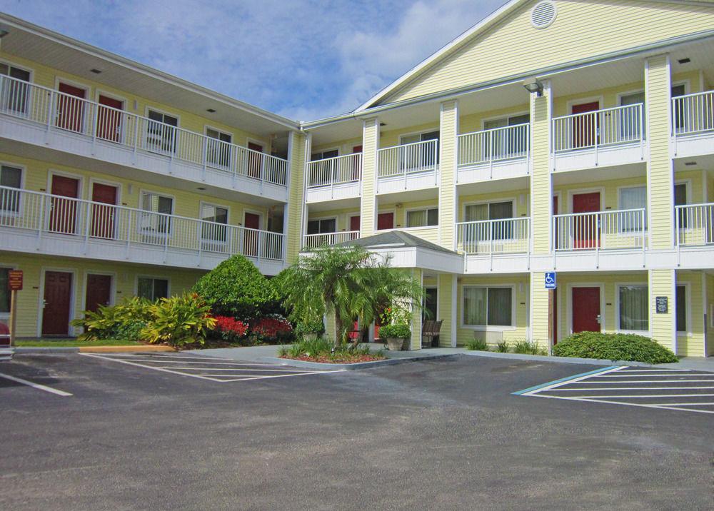 Hometowne Studios By Red Roof Orlando - Ucf Area Alafaya Extérieur photo