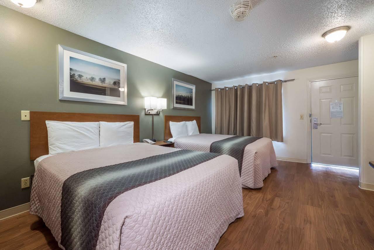Hometowne Studios By Red Roof Orlando - Ucf Area Alafaya Extérieur photo