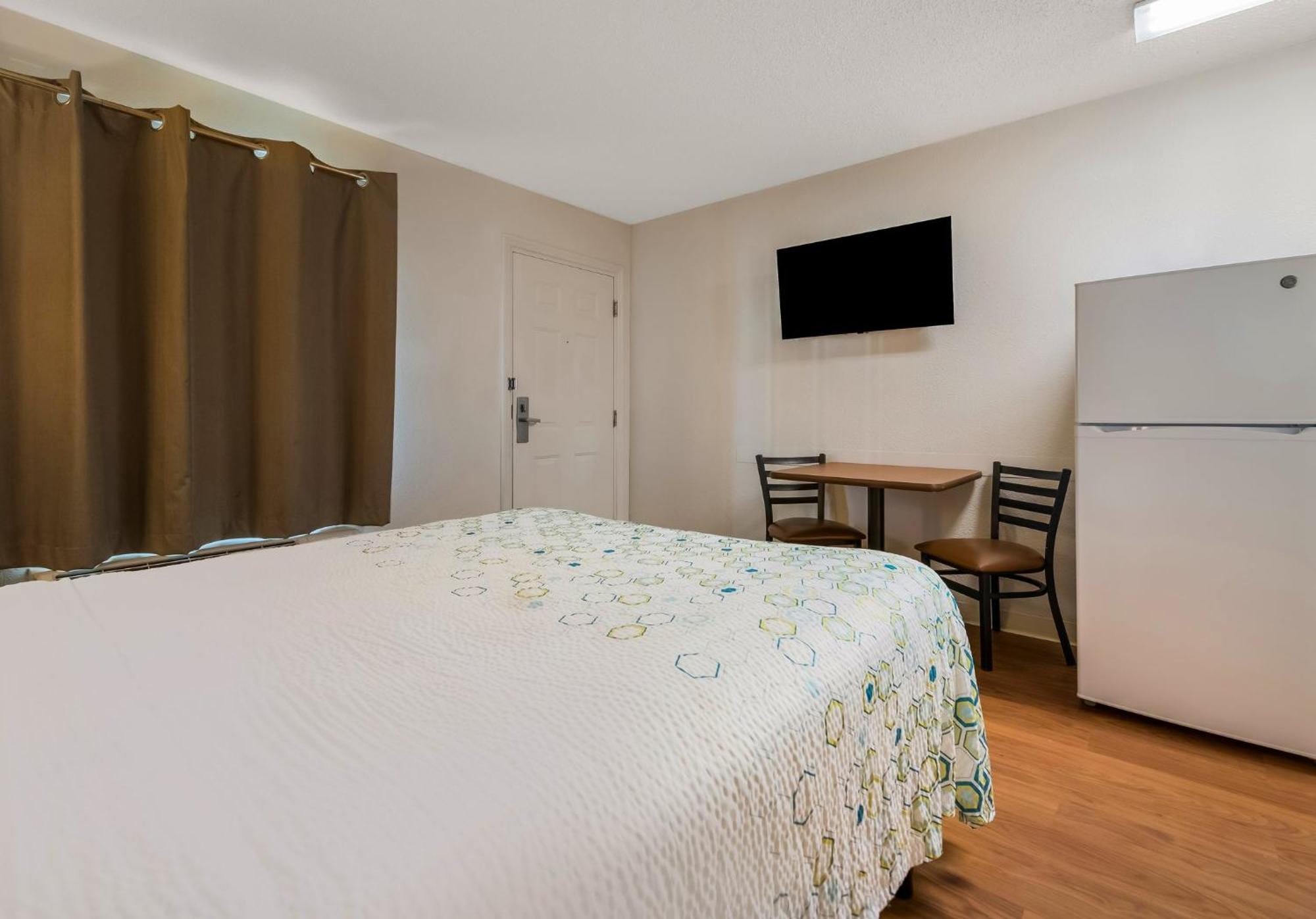 Hometowne Studios By Red Roof Orlando - Ucf Area Alafaya Extérieur photo