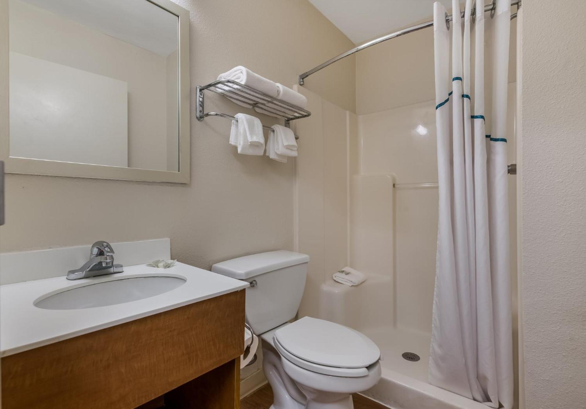 Hometowne Studios By Red Roof Orlando - Ucf Area Alafaya Extérieur photo