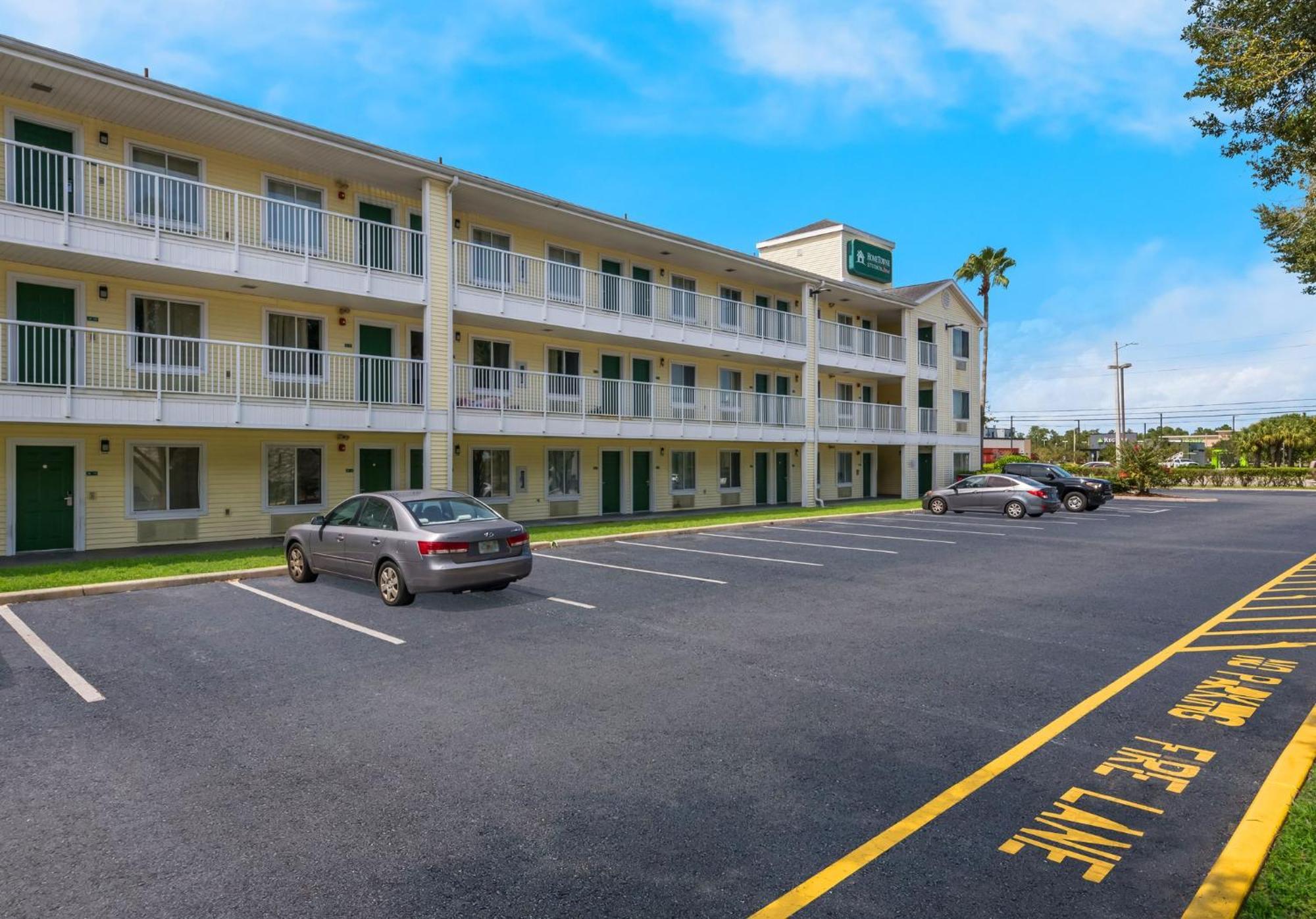 Hometowne Studios By Red Roof Orlando - Ucf Area Alafaya Extérieur photo