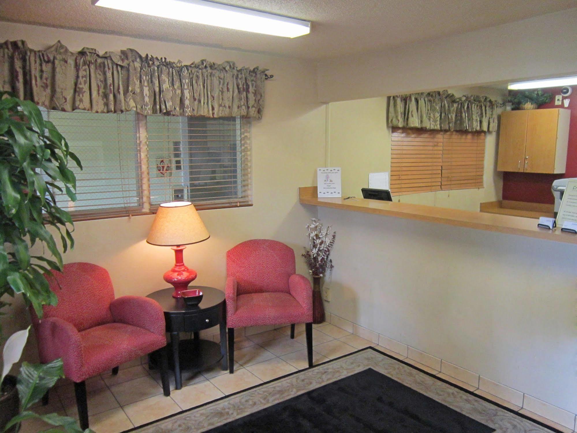 Hometowne Studios By Red Roof Orlando - Ucf Area Alafaya Extérieur photo