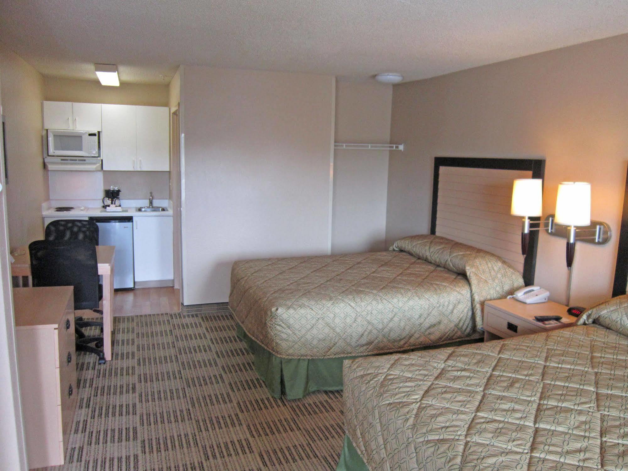Hometowne Studios By Red Roof Orlando - Ucf Area Alafaya Extérieur photo